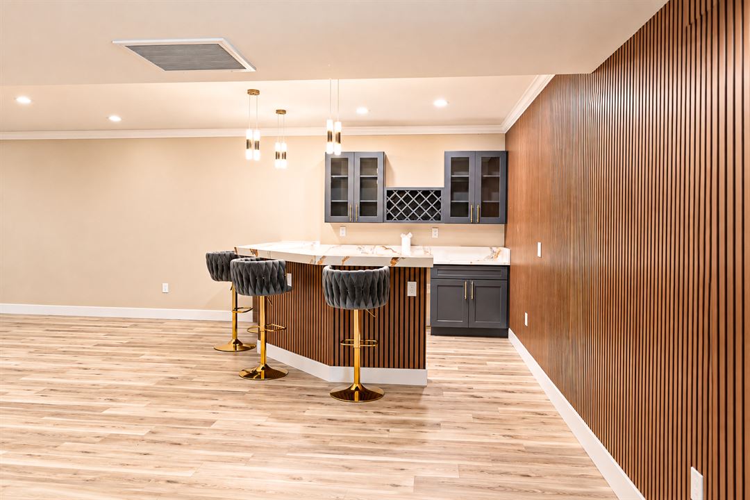 The lower-level bar, The Main Villa