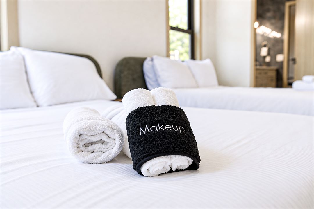 Fresh linen, The Main Villa